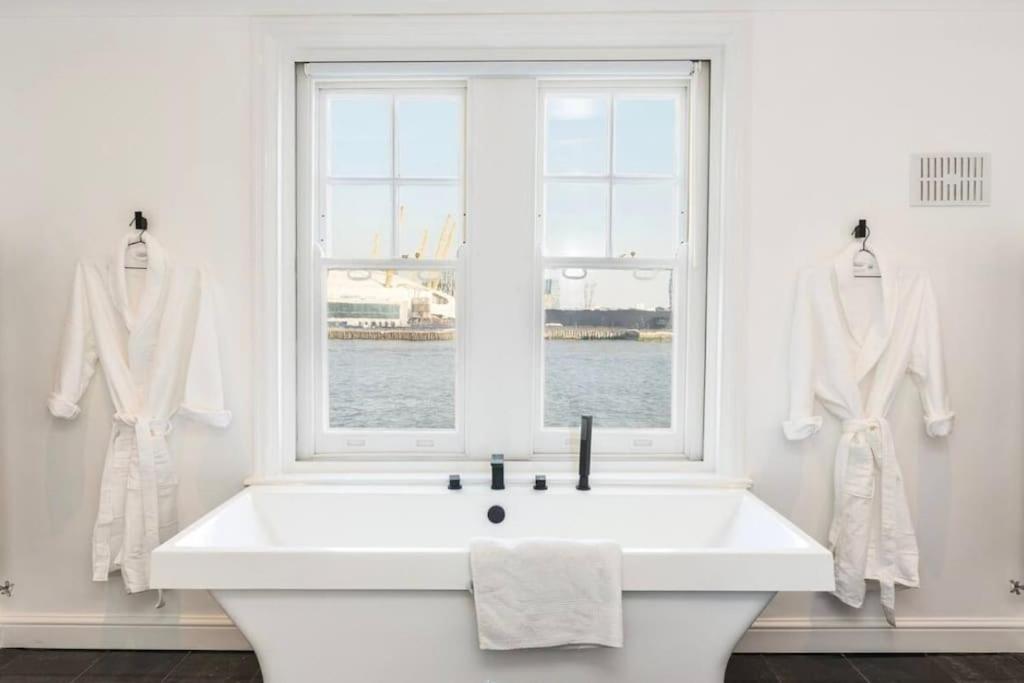 3 X Bedroom Riverside Flat With Hot Tub On Roof Terrace London Luaran gambar