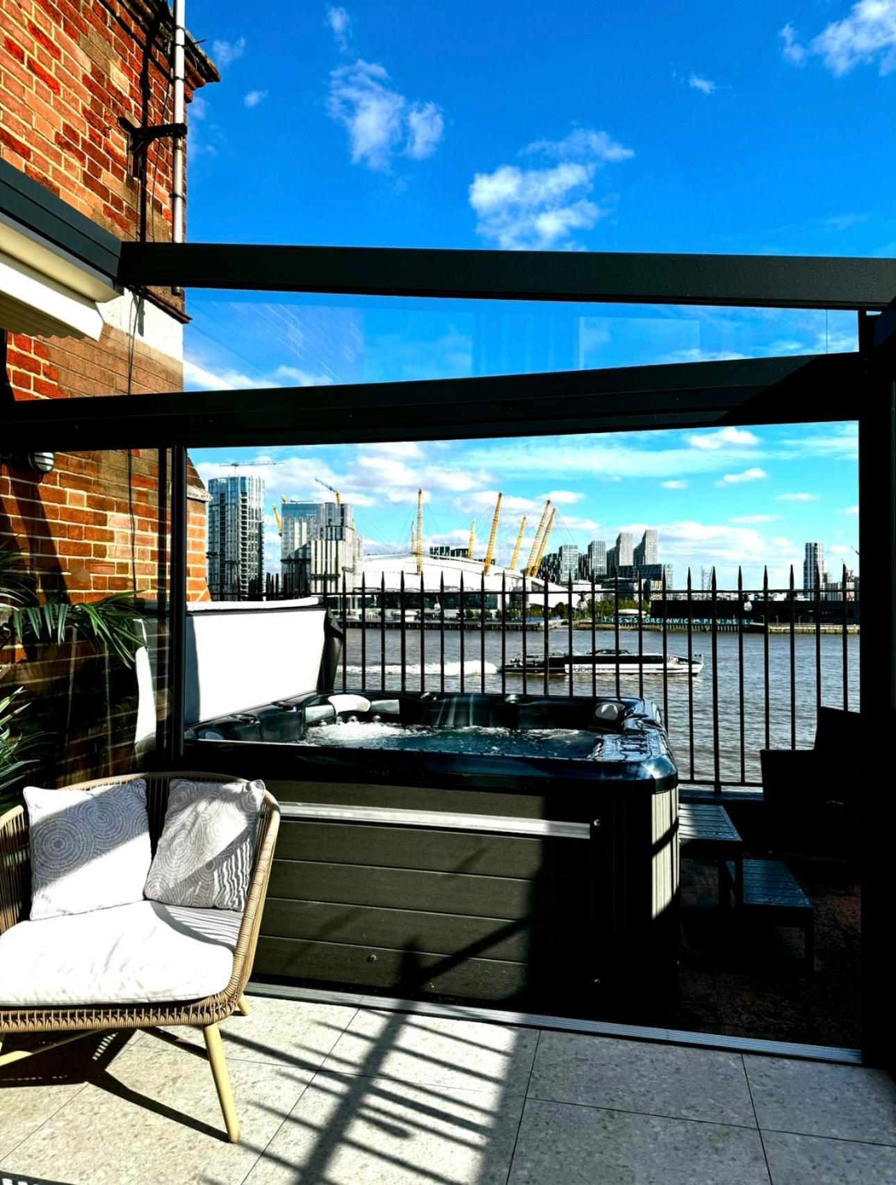 3 X Bedroom Riverside Flat With Hot Tub On Roof Terrace London Luaran gambar