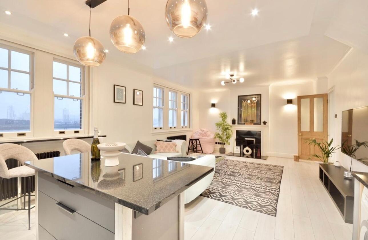 3 X Bedroom Riverside Flat With Hot Tub On Roof Terrace London Luaran gambar